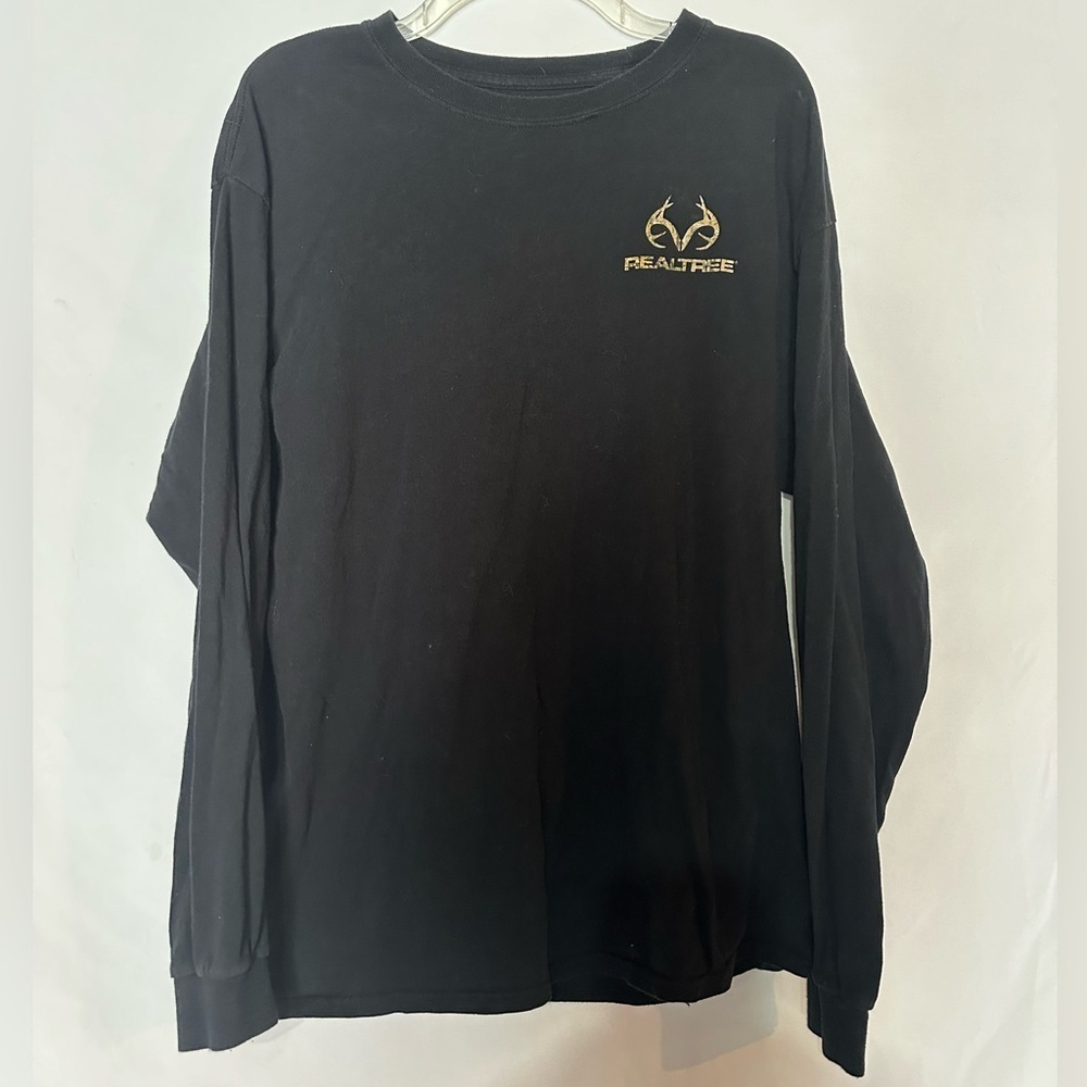 Realtree long sleeve graphic shirt